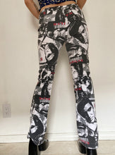 Load image into Gallery viewer, Vintage 32&quot; low rise y2k Marilyn Monroe Elvis Presley flare leg  pants
