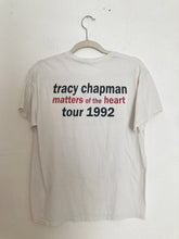 Load image into Gallery viewer, FREE SHIPPING: Vintage 1992 TRACY CHAPMAN Matters of the Heart tour tee