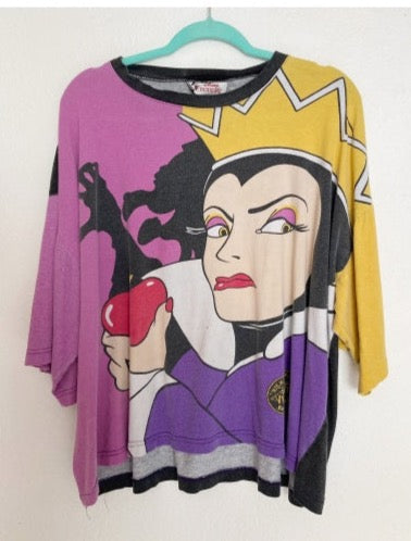 Vintage 90's Snow White The Evil Queen boxy cropped tee
