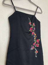 Load image into Gallery viewer, Vintage XS/S petite Cache 3Ds floral midi dress
