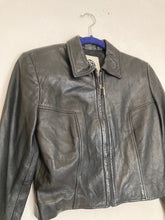 Load image into Gallery viewer, Vintage Y2K cropped leather zip up jacket distressed