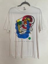Load image into Gallery viewer, Vintage 90's Guggenheim Museum NYC New York art tee