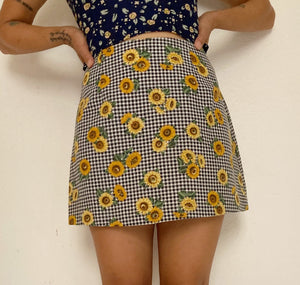 Vintage 26" 90's sunflower all over print a-line mini skirt