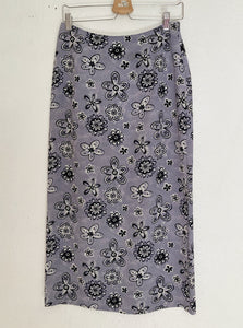 Vintage 29" 90's floral all over print maxi skirt