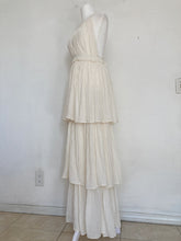 Load image into Gallery viewer, Hippie  open back wedding dress