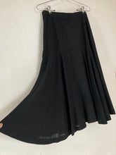 Load image into Gallery viewer, 24&quot; Vintage CHRISTIAN DIOR Pret-A-Porter made in Japan wool full skirt