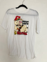 Load image into Gallery viewer, RARE Vintage 1973 PIGS is BEAUTIFUL tee tshirt paper thin